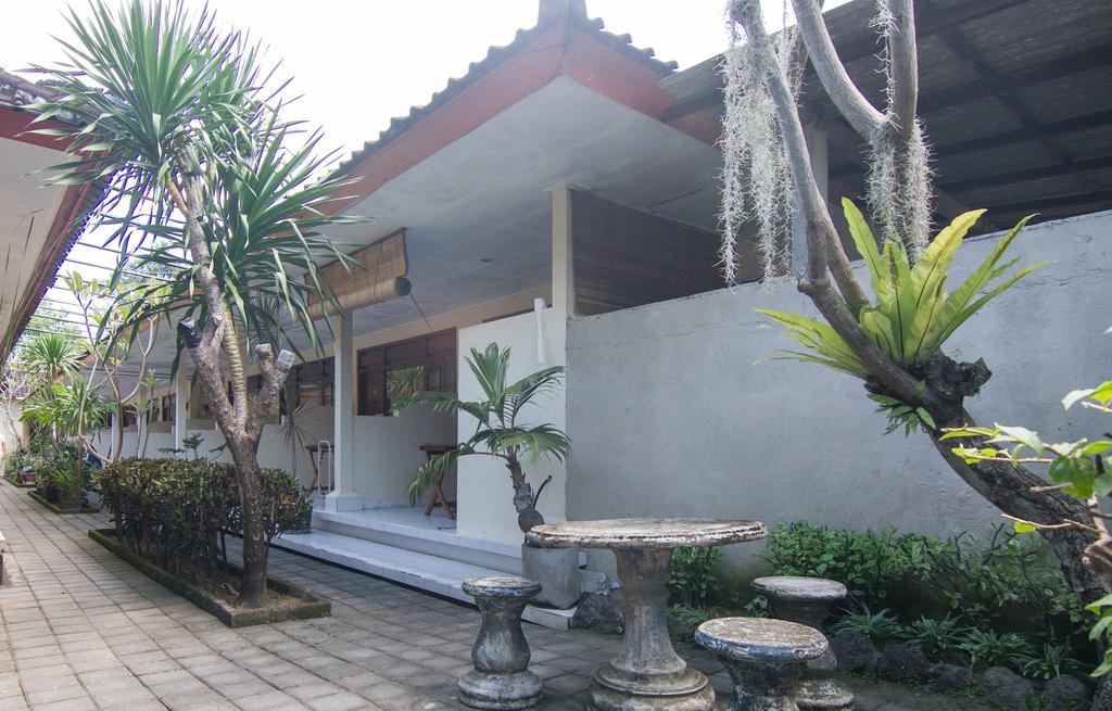 Pondok Nuri Homestay Sanur Exterior foto